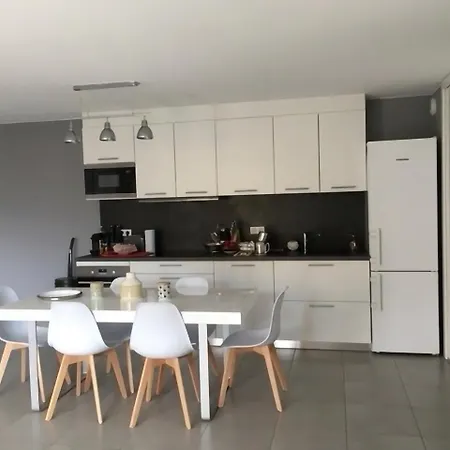 Les Terrasses De La Pinede - Appt Climatise